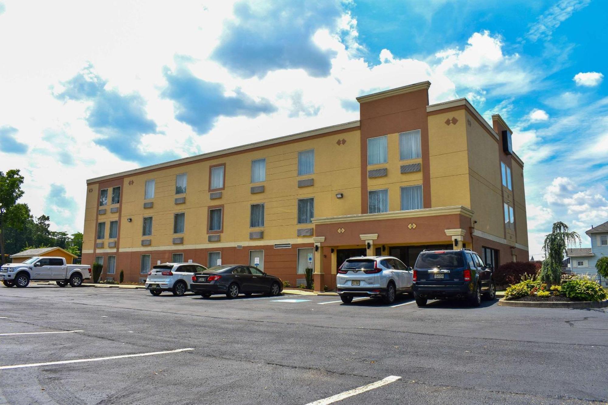 Quality Inn Vineland – Millville Eksteriør bilde